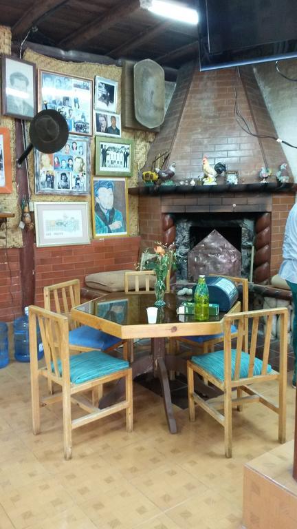 El Parque Hostel Tababela