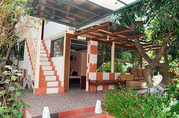 Hostal El Parque Tababela